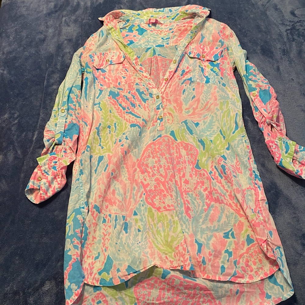 Lilly Pulitzer buttoned down coral reef shirt size small